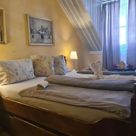 Penzion Na Trojice & Restauracia Fortune Guest house Banska Stiavnica